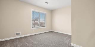 2080 Gladstone Street Gallery 14