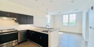 215 Stillwater Avenue Gallery 1