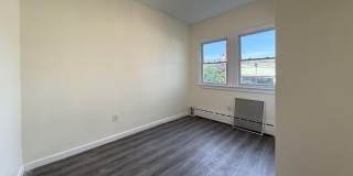 Charming 3 BR/1 BA Philly Row Home with Porch, Deck & Basement Gallery 12