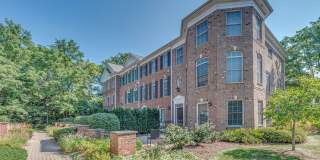 243 BOX CAR Avenue Gallery 1