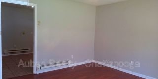 3329 Pinewood Avenue Gallery 3