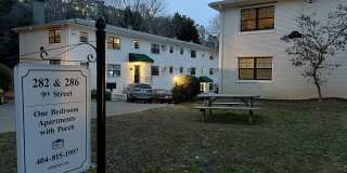Renovated 1BR * Piedmont Park! ~ Steal of a Deal! Gallery 1