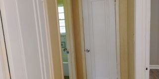 3 bed 2 Bath Home Super Large Back Yard Gallery 12