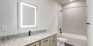 Azola South Tampa - Apartment & Townhome Gallery 16