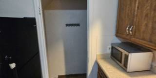 4 Bed 1 Bath Gallery 18