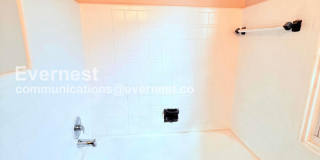 5747 Lakepointe Street Gallery 15