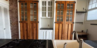 Immaculate 2/1.5/1 Condo off of Riverside Dr with a perfect river view from the top floor! Gallery 5