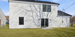 Brand new 4 bedrooms and 3 bath home featuring high end upgrades and finishes Gallery 25