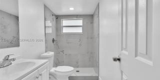 9200 E Bay Harbor Dr Gallery 28