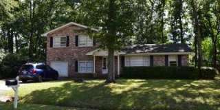 Great Location - Three Bedroom - Two and a half Bath Home Gallery 1