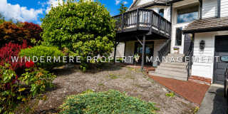 Charming and Bright 3 bed in Convenient Poulsbo community with amazing views! Gallery 21