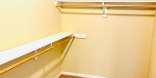 Large 3 bedroom Home, North Park Area Gallery 17