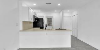 2451 SW 82nd Avenue Gallery 17
