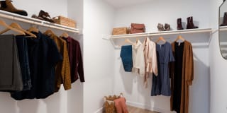 The Louise Los Feliz Gallery 9