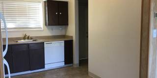 <b>2 Bedroom Reno Condo in Gated Community<br><br> Gallery 6