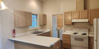 518 Johnson Street Gallery 7