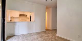 Remodeled 3bd 3-Story Townhouse With Attached Garage Remodeled 3bd 3-Story Townhouse With Attached Garage Gallery 19
