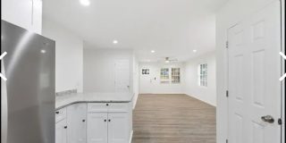 Room in 3 Bedroom Home at Lincoln St SW Gallery 5