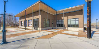 Pullman Pointe Gallery 49