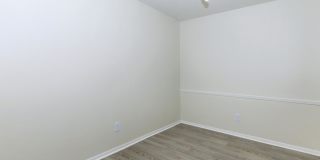 Oval Spring Apartments Gallery 60