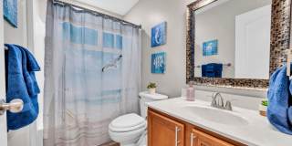 Gorgeous 4 bedroom pool house for rent w/ deeded beach access + pool & yard service included in the rent! Gallery 32