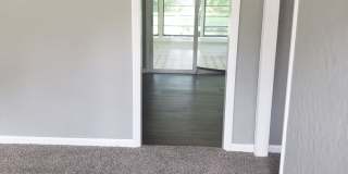 Remodeled Raytown Home-Coming SOON!! Gallery 6