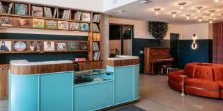 Alta Mile High Alta Mile High Gallery 1