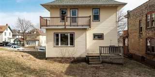 Available October - 3 Bedroom House with a Huge Garage! Gallery 21