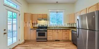 Spacious & Inviting Home in the Heart of Milwaukie! Spacious & Inviting Home in the Heart of Milwaukie! Gallery 13