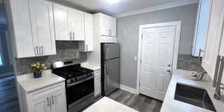 2133 W Giddings St Gallery 3