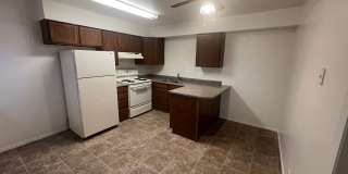 Spacious 2 bed/2 bath in Millcreek-**Move in Special-1/2 off first month** Gallery 35