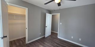 994 Seattle St Gallery 17