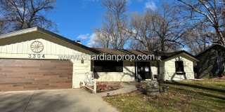 Burnsville Single Family Home, 2 Car Garage, Large Sun Room, Fireplace, Deck Gallery 1