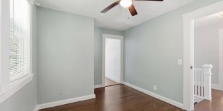 14 Saint Elmo Road Gallery 16