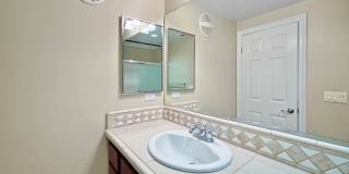 Bright 2BD/2BA Townhouse in Serra Mesa with Balcony, Fireplace & Resort-Style Amenities Gallery 16