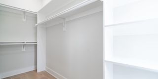 520 IRVING Street NW Gallery 25