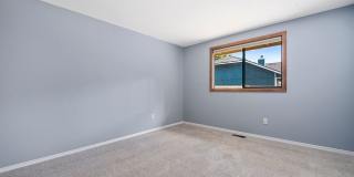 Spacious home in Lakemont Neighborhood! Gallery 18