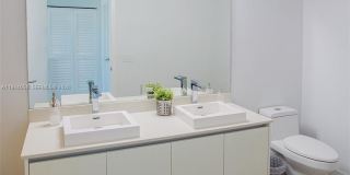 1600 SW 1st Ave Gallery 18