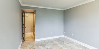 Cozy & bright 1 Bd/1Bth condo in Brookland House Condominium! Gallery 14