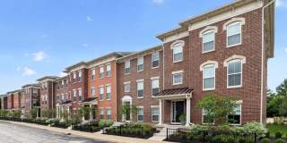 Spacious 3BR Townhome in Indianapolis Gallery 3