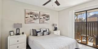 River Oaks Gallery 8