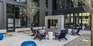 One at the Peninsula Gallery 21