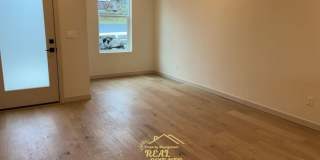 305 Southeast Port Avenue - F Gallery 1