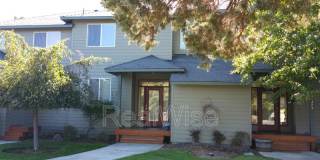 1085 Golden Pheasant Dr Gallery 1