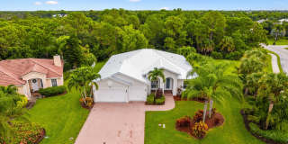 501 NW Pine Sap Place Gallery 1