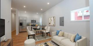 Charming 2BR Duplex in West Philadelphia Gallery 1