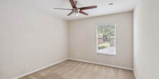 New Rental! Gallery 32