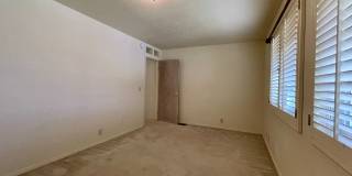 Stoneridge Garden Home with Air Conditioning *Available August 2026 Gallery 14