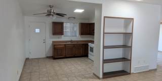 Triplex - 2 Bedroom and 1 Bath Unit Gallery 10
