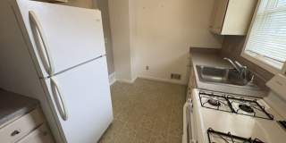 Affordable 1-Bedroom Home with Private Yard Gallery 5